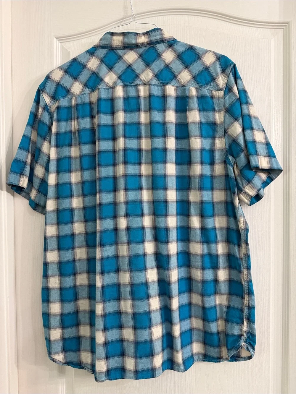 The North Face Men’s Teal and White Plaid Short-Sleeve Button-Down Shirt